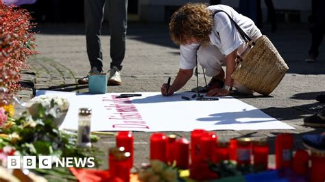 German police arrest boy accused of knowing about fatal knife.